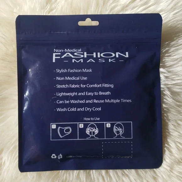 Minky Accessories Fashion Mask NWT - Picture 2 of 3